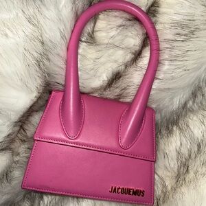 Auth JACQUEMUS CHIQUITO Pink Les classiques